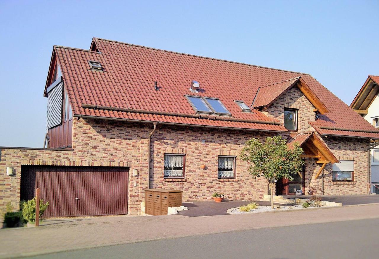 Niedenstein Ferienwohnung Familie Slepitzka מראה חיצוני תמונה